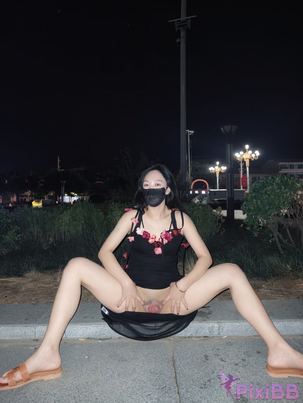 OtherXXX HESRTLESS Top slutty wife reveals too much P Private photography benefits PixiBB.COM 035