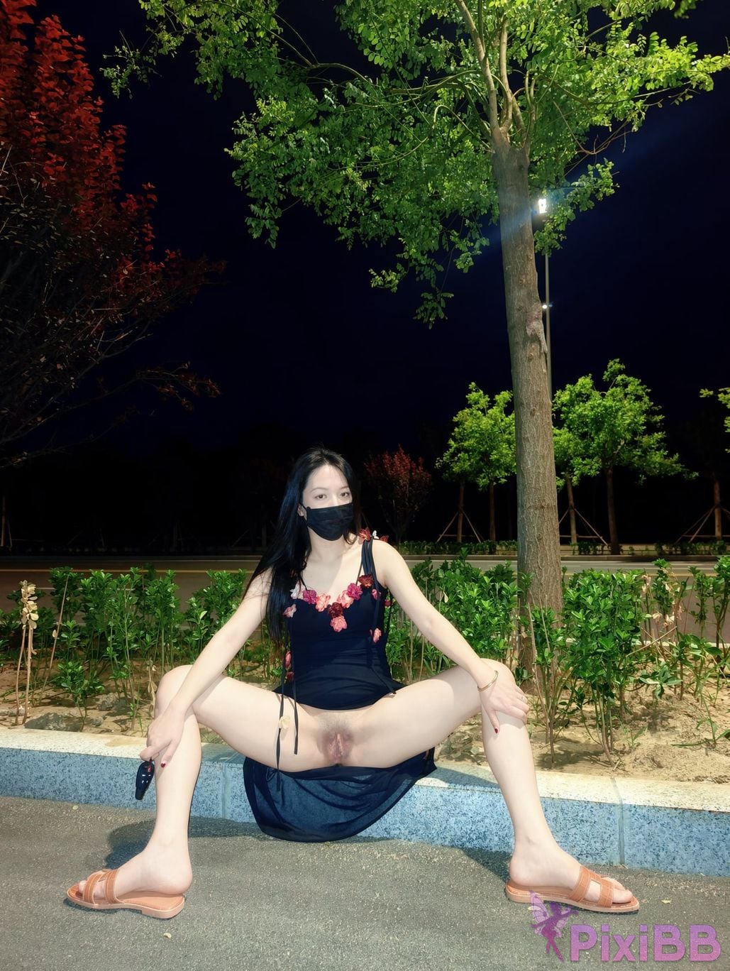 OtherXXX HESRTLESS Top slutty wife reveals too much P Private photography benefits PixiBB.COM 099