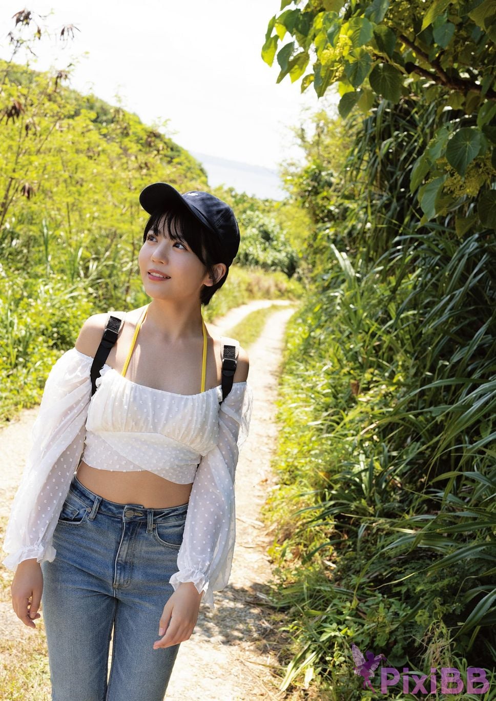 Japanese Idol Moeka Sasaki First photo book number one PixiBB.COM 008