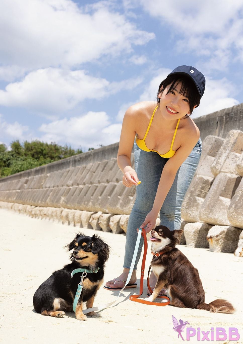Japanese Idol Moeka Sasaki First photo book number one PixiBB.COM 013