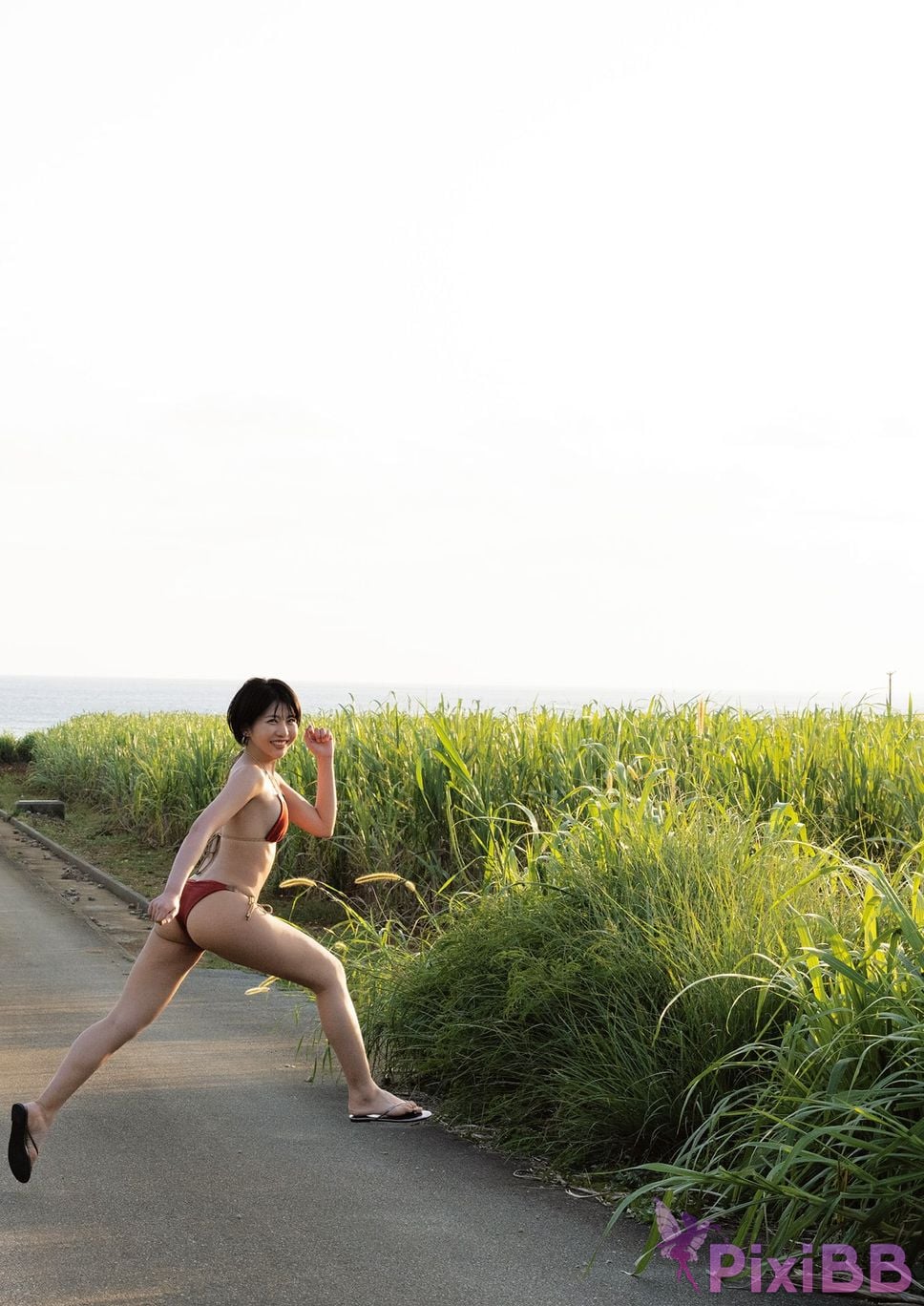 Japanese Idol Moeka Sasaki First photo book number one PixiBB.COM 108